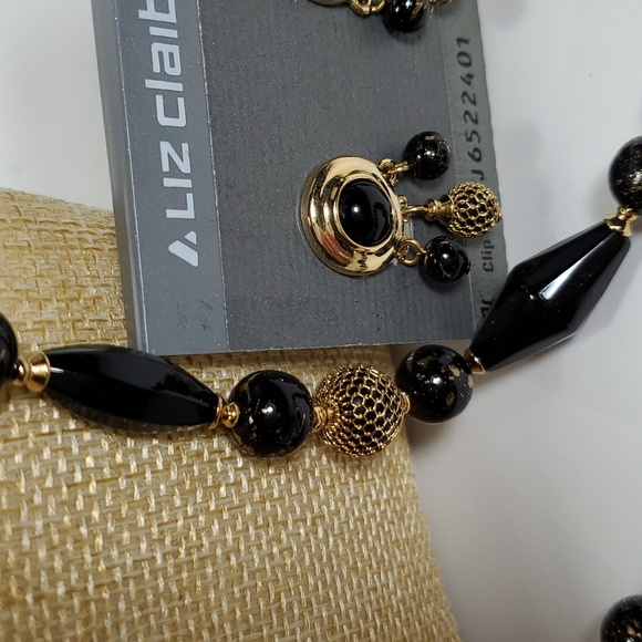 Vintage Liz Claiborne Necklace and Clip Earrings - Picture 5 of 8